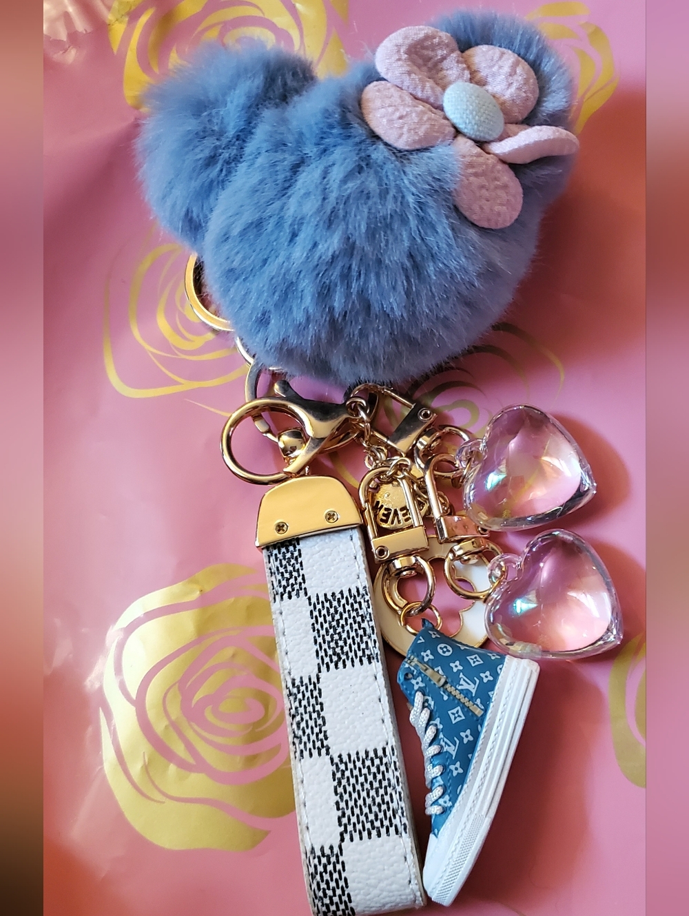 Sneaker,Iridescent Hearts,and White Enamel Painted Keychains,and Minnie Puff